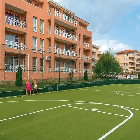 Apartment Ground Floor, At Sunny Day 6 Tŭnkovo