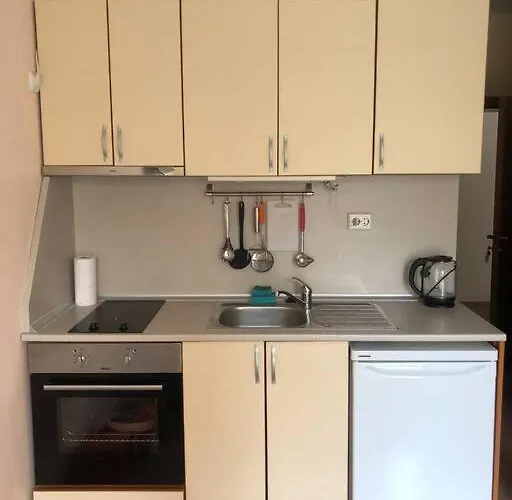 Apartament Ground Floor, At Sunny Day 6