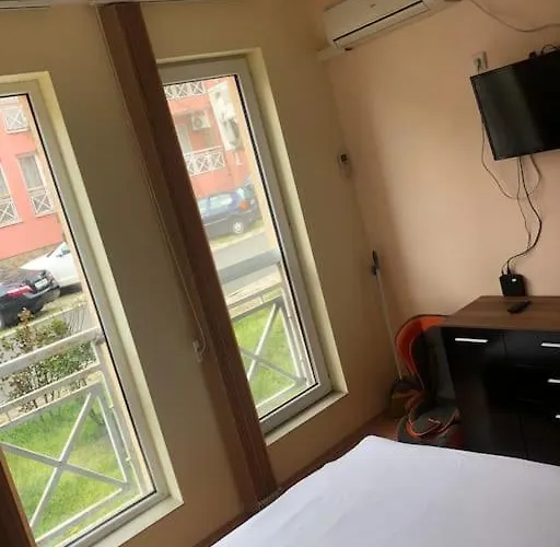 Ground Floor, At Sunny Day 6 Apartament